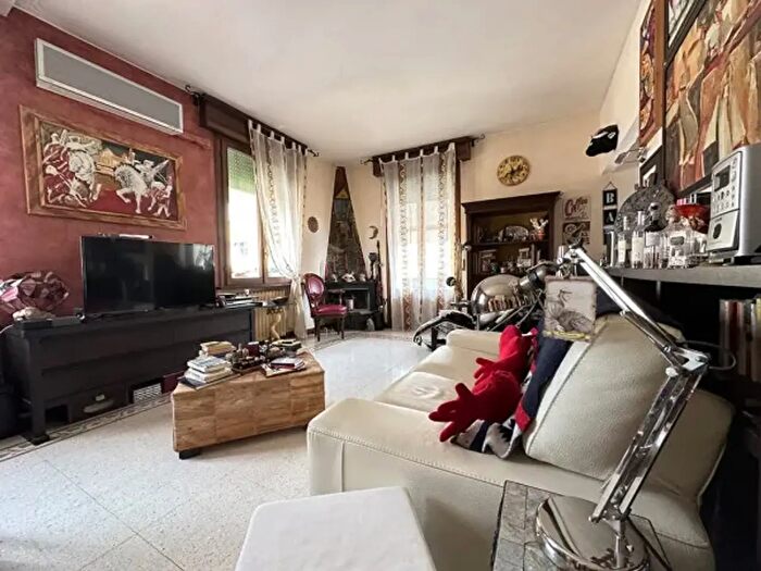 Appartamento trilocale in vendita in Strada Nino Bixio, Parma