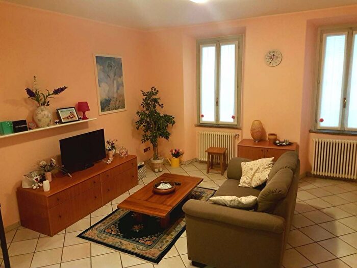 Appartamento bilocale in affitto in Corso Camillo Benso di Cavour, Centro Storico, Pavia