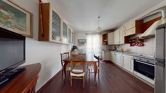 Casa quadrilocale in vendita in Via Cristoforo Colombo, Turi