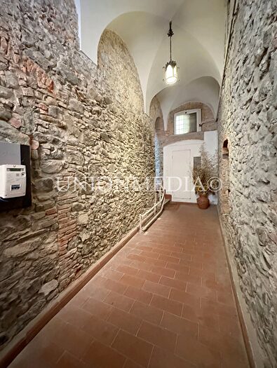 Appartamento con 5 locali in vendita in Piazza Matteotti, Sarzana