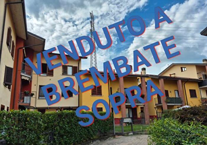 Appartamento trilocale in vendita in Via Antonio Vivaldi, Brembate Di Sopra