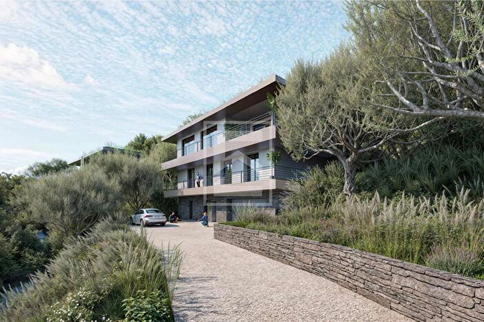 Casa con 6 locali in vendita in Via Soppiadore, Padenghe Sul Garda