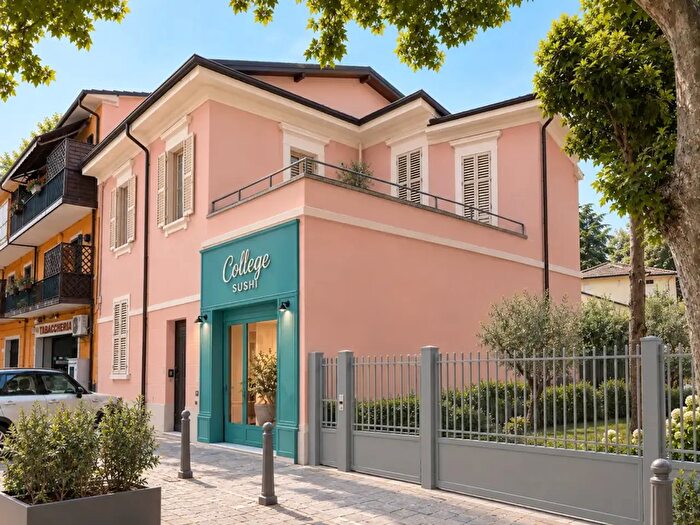 Casa trilocale in vendita in Cesena