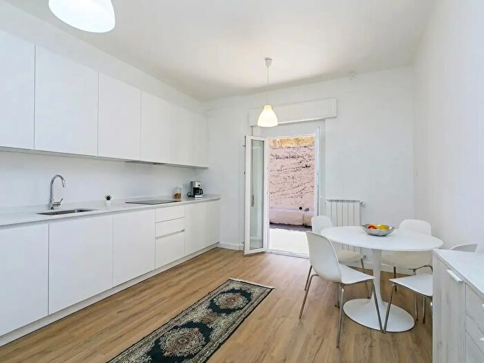 Appartamento quadrilocale in vendita in Via Bartolomeo Parodi, Ceranesi