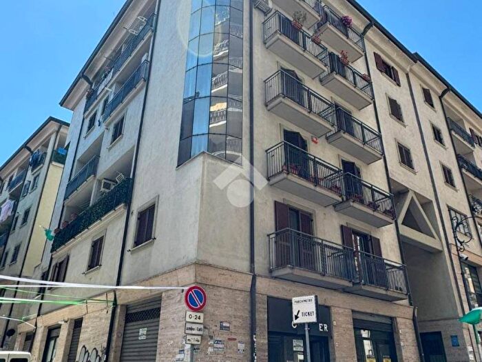 Appartamento monolocale in affitto in Via G Nappi, Emanuele II C Colombo Morelli e Silvati, Avellino