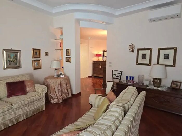 Appartamento trilocale in vendita in Via Taranto, Andria