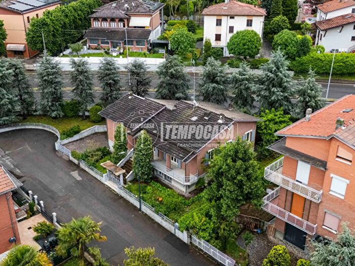 Casa con 5 locali in vendita in Via Sassari, Sassuolo