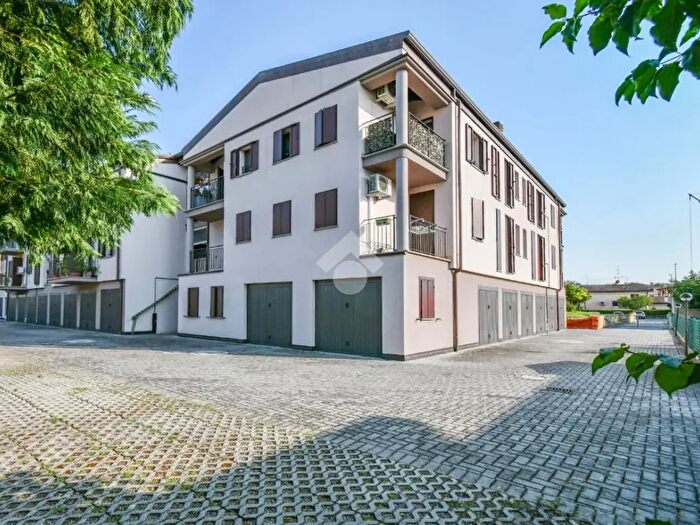 Appartamento trilocale in vendita in Via Giovanni Falcone, Poggio Renatico