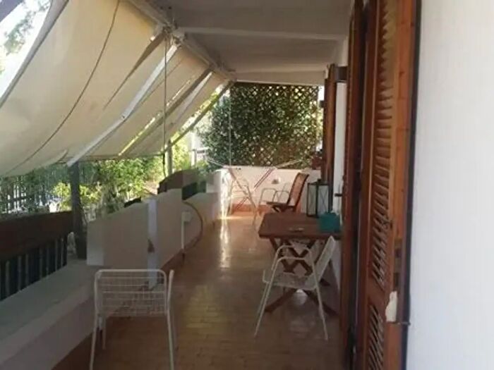 Appartamento quadrilocale in affitto in Viale delle Regioni, Montepaone