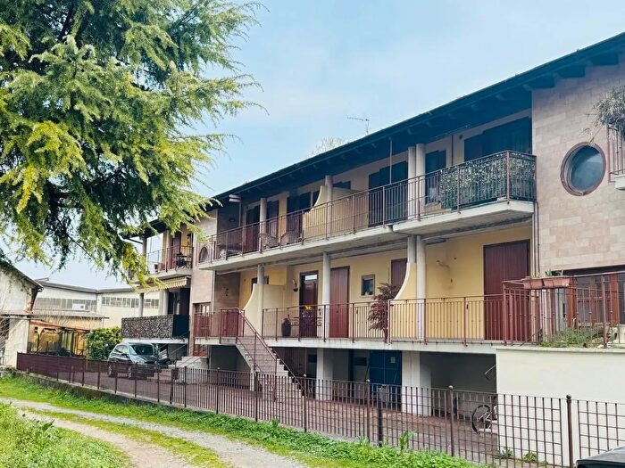 Appartamento bilocale in vendita in Via Cristoforo Colombo, Calvisano