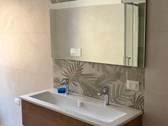 Appartamento trilocale in affitto in Via Gregorio Caloprese, Centro, Cosenza