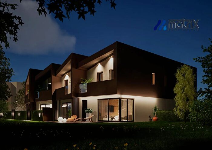 Casa con 10 locali in vendita in Via Padova, Vigonovo