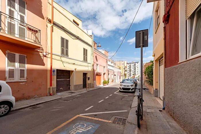 Appartamento quadrilocale in vendita in Via San Mauro, Cagliari