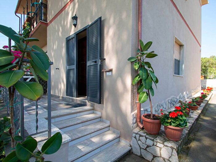 Appartamento bilocale in affitto in Via dei Pini, Montalto di Castro