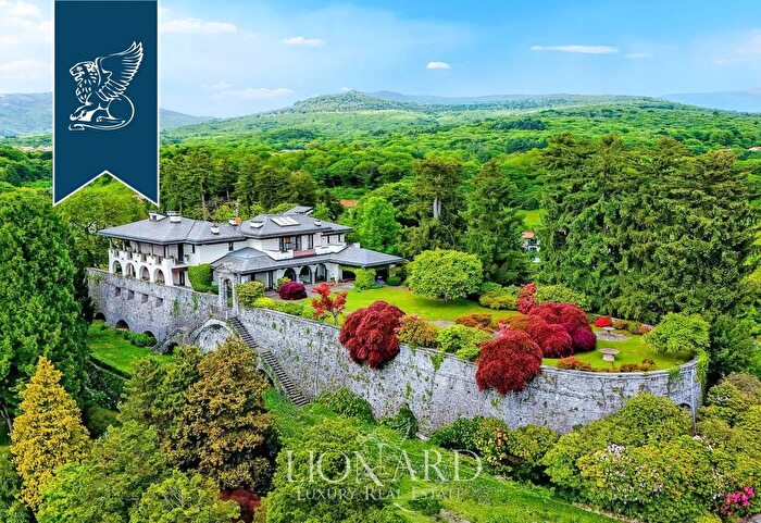 Casa con 8 locali in vendita in Andorno Micca