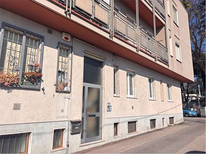 Appartamento trilocale in affitto in via catalani, Giubiano San Carlo, Varese