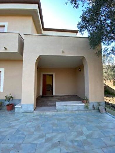 Casa quadrilocale in affitto in Via Germaneto, Catanzaro