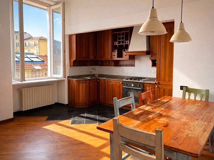 Appartamento trilocale in affitto in Ripa di Porta Ticinese, Navigli Darsena, Milano