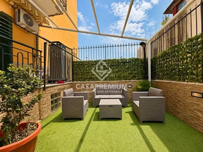 Appartamento trilocale in vendita in Via Luigi De Rosa, Acerra