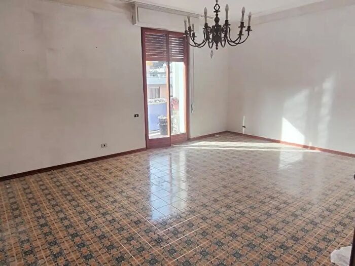 Appartamento con 5 locali in vendita in Carrara