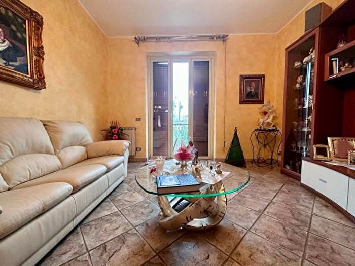 Appartamento con 6 locali in vendita in Viale Giacomo Leopardi, Barcellona Pozzo Di Gotto