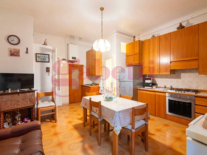 Appartamento trilocale in vendita in Via Ruggero Bonghi, Milano