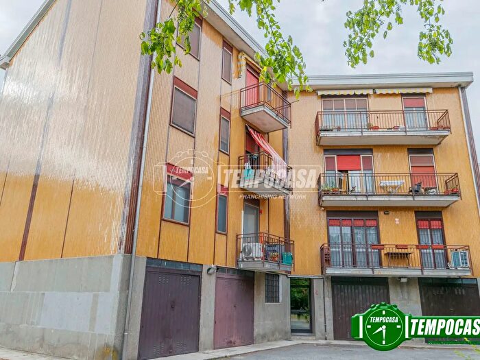 Appartamento trilocale in vendita in Via Togliatti, Zibido San Giacomo
