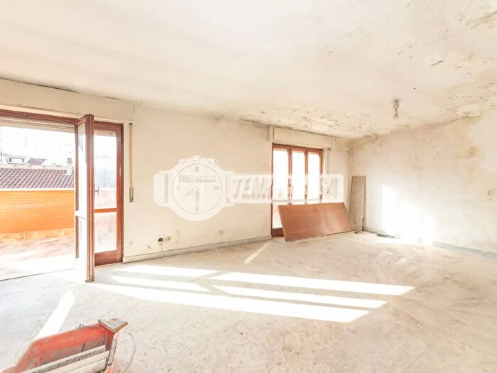 Appartamento con 5 locali in vendita in Roma