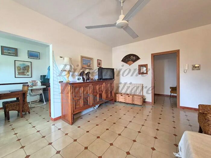 Appartamento quadrilocale in vendita in Via Champigny Sur Marne, Rosignano Marittimo