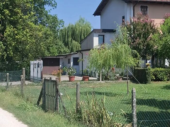 Casa trilocale in vendita in Via per Meolo, Roncade