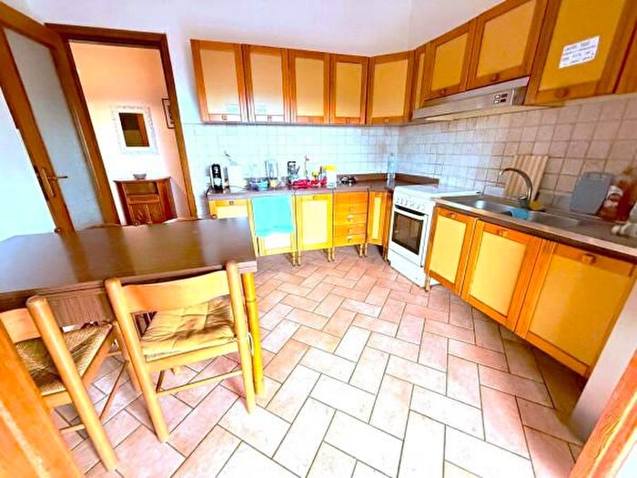 Appartamento con 6 locali in vendita in Via Fontanoni, Urbino