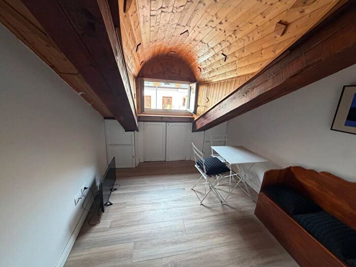 Casa monolocale in affitto in Via Fratelli Calandra, Via della Rocca, Torino