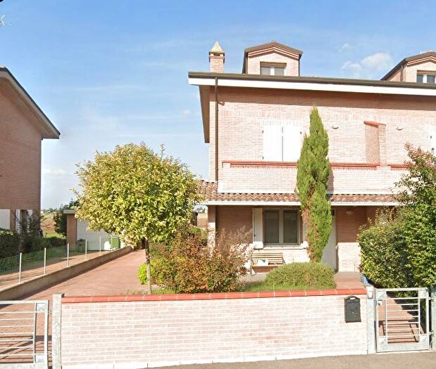 Casa quadrilocale in affitto in Via Italia, Vigarano Mainarda