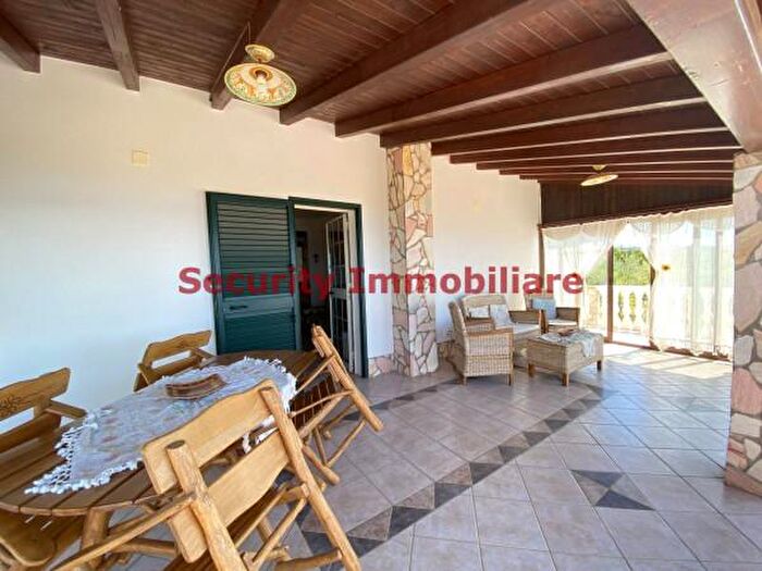 Casa con 6 locali in vendita in Sciacca