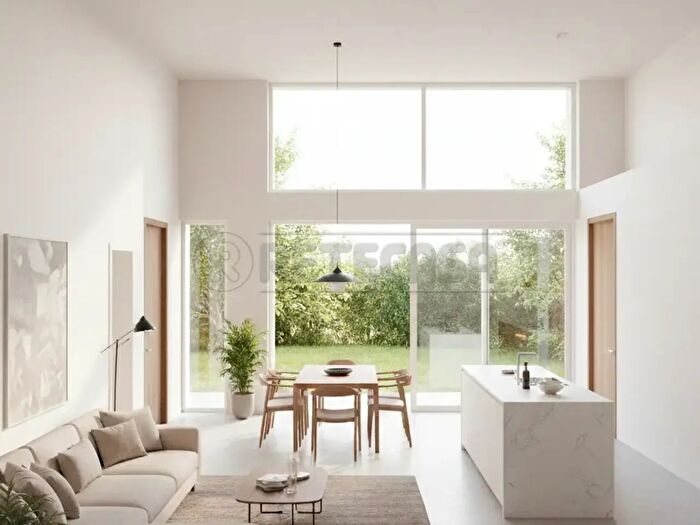 Casa quadrilocale in vendita in Via Carbonera, Cremona