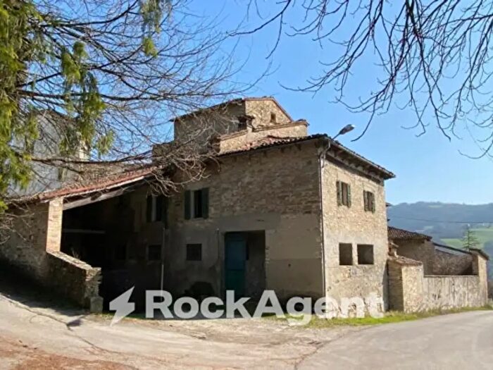 Casa con 6 locali in vendita in Langhirano