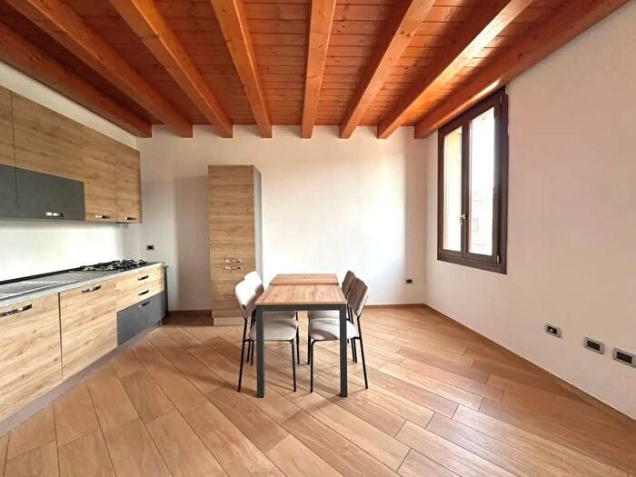 Appartamento trilocale in vendita in Via Matteotti, Montagnana