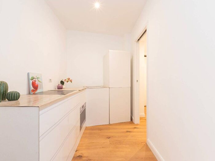 Appartamento monolocale in affitto in Buenos Aires, Milano
