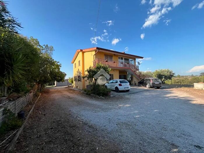Appartamento quadrilocale in vendita in Via Bormida, Aprilia