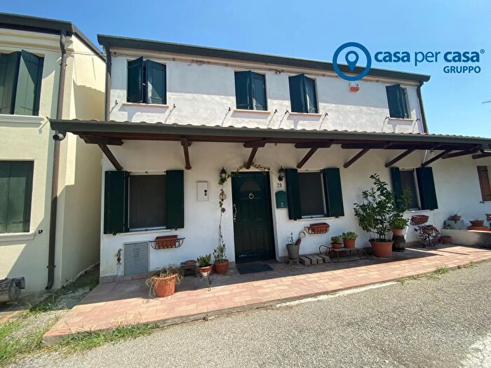 Casa trilocale in vendita in Adria Via Pellestrina, Adria