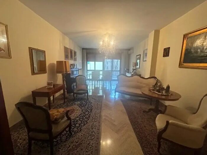 Appartamento con 5 locali in vendita in Via Lodovico Gavioli, Modena