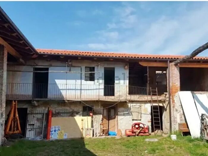Casa con 6 locali in vendita in Via Gorizia, Nerviano