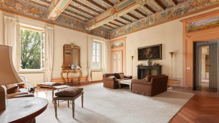 Casa con 18 locali in vendita in Via Granetta, Fossano