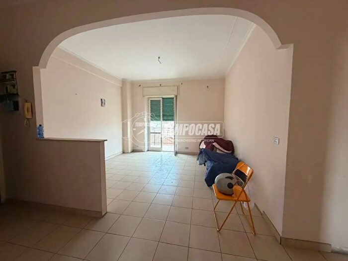 Appartamento trilocale in vendita in Via Grotta Magna, Catania