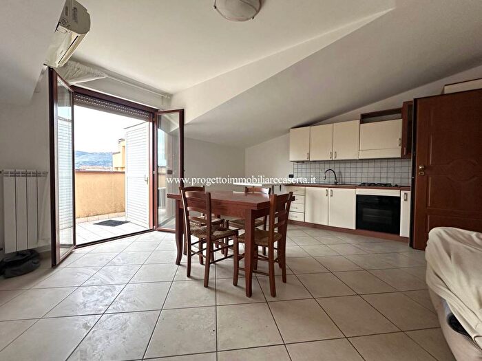 Casa trilocale in affitto in Via Maddalena, Falciano, Caserta