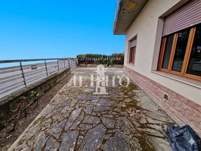 Casa con 10 locali in vendita in Rancesco Caracciolo, Campi Bisenzio