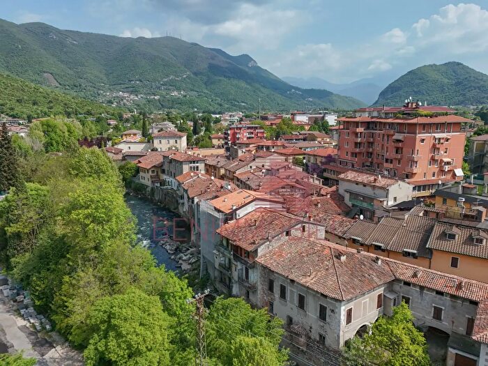 Casa trilocale in vendita in Via Molino, Gavardo