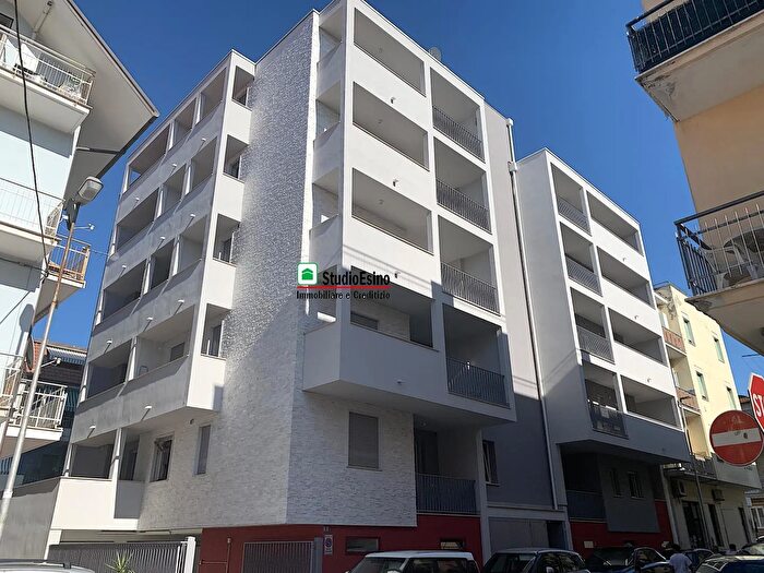 Appartamento trilocale in vendita in Via Damiano Chiesa, San Benedetto Del Tronto