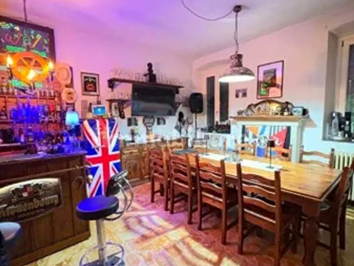 Casa con 6 locali in vendita in Via Roma, Roncadelle