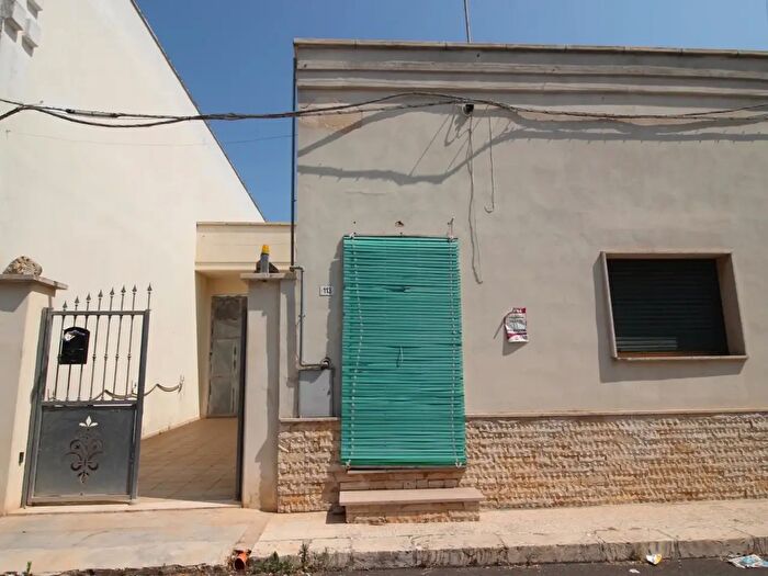 Casa quadrilocale in vendita in Via Cavour, Manduria